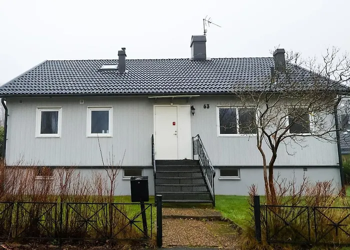 Premium Workers Home Near Volvo